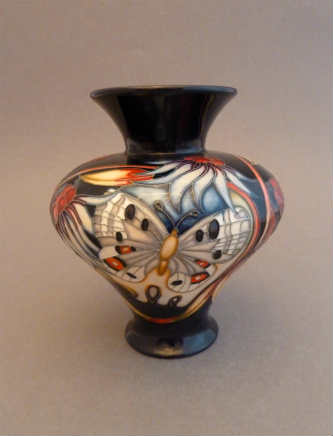 <FONT>MODERN MOORCROFT PAGE 4</FONT>. APOLLO11/6